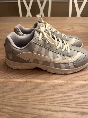 K Swiss Men’s Tennis Shoes - Size 11.5